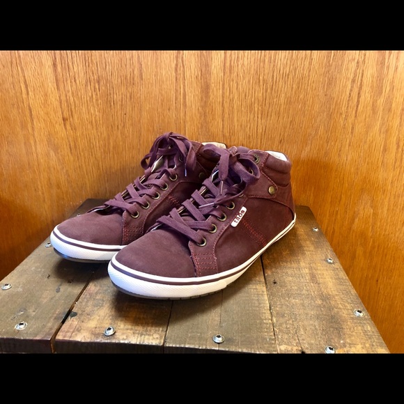 Taos Footwear Womens Top Star Canvas Sneaker Fashion Sneakers